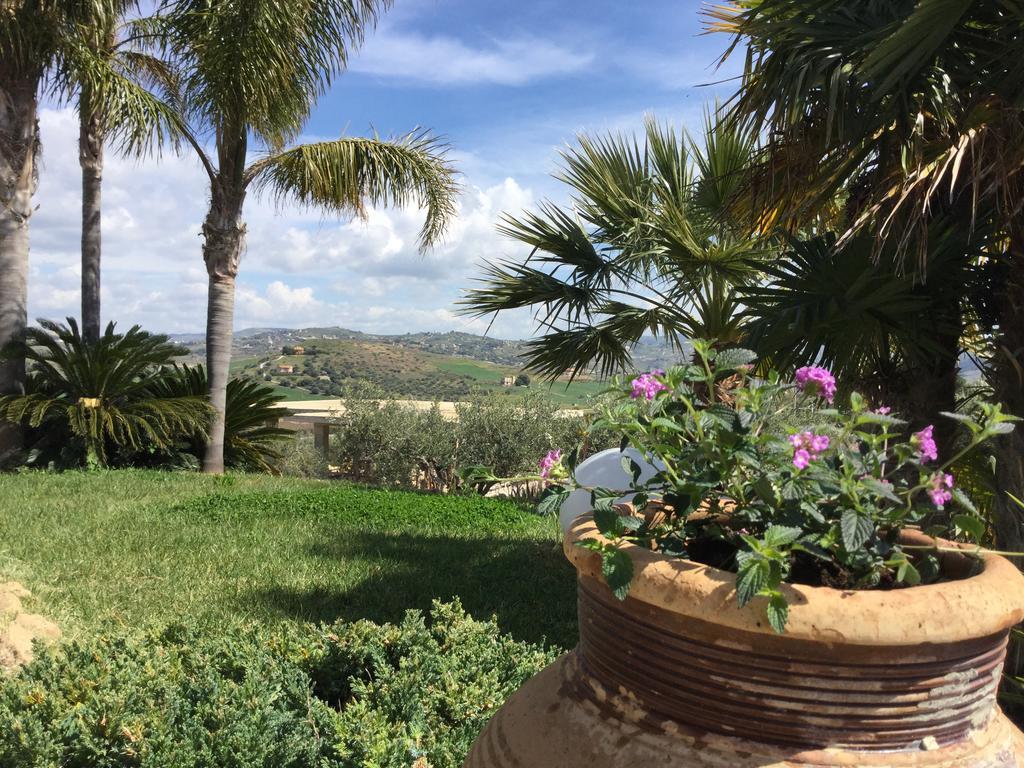 Il Colle Del Rustico Bed & Breakfast Agrigento Bagian luar foto